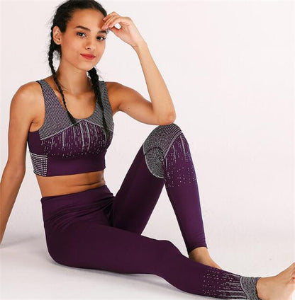 Fashion Print Yoga Outfit with Moisture-Wicking Pants