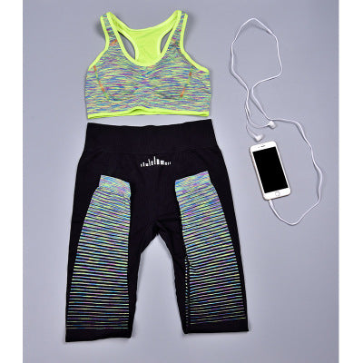 New Gradient Sports Bra and Yoga Outfit Set for Women