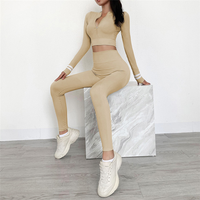 Seamless Long Sleeve Yoga Outfit for Women (New)