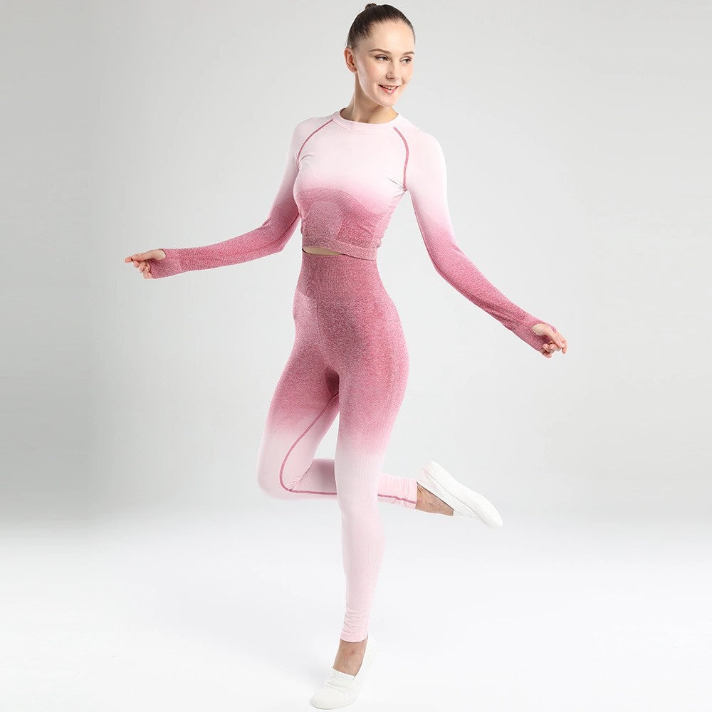 Seamless Yoga Outfit Set with Gradient Design for Fall/Winter
