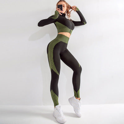 Seamless Yoga Outfit Set with Knitted Design